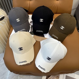 [CHANEL] Новая бейсболка с лаконичной 