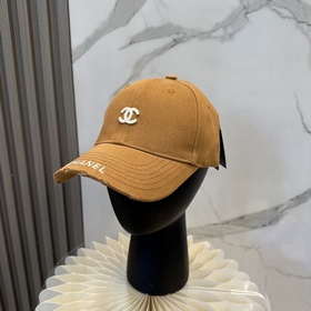 [CHANEL] Новая модель бейсболки с лако