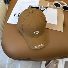 [CHANEL] Новая модель бейсболки с лако