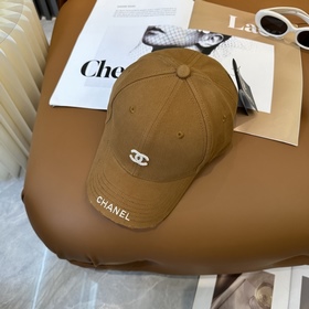 [CHANEL] Новая модель бейсболки с лако