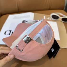 [CHANEL] Новая бейсболка с лаконичной