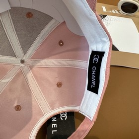 [CHANEL] Новая бейсболка с лаконичной 
