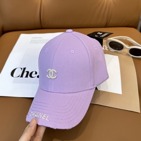 [CHANEL] Новая бейсболка с лаконичной 