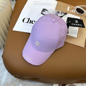 [CHANEL] Новая бейсболка с лаконичной 