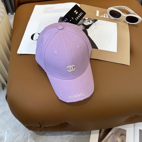 [CHANEL] Новая бейсболка с лаконичной 