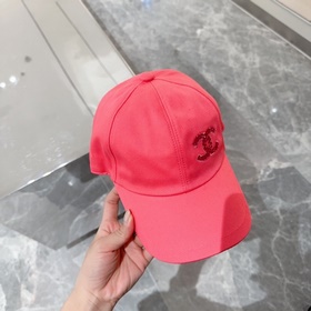 Новая бейсболка от Chanel CHANEL： клас