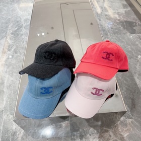 Новая бейсболка от Chanel CHANEL： клас