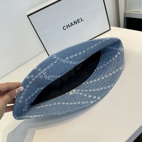 Рыбацкая кепка CHANEL — классическая л