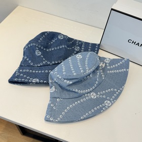 Рыбацкая кепка CHANEL — классическая л