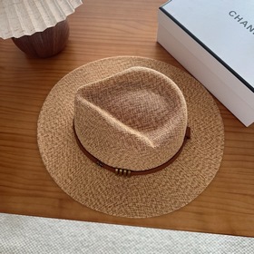 Новая плоская соломенная шляпа CHANEL