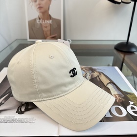 [CHANEL] Новая стильная бейсболка в с
