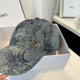 Новая бейсболка от Chanel CHANEL： клас