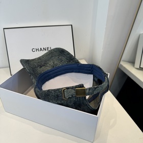 Новая бейсболка от Chanel CHANEL： клас