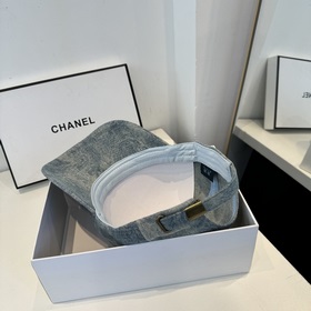 Новая бейсболка от Chanel CHANEL： клас