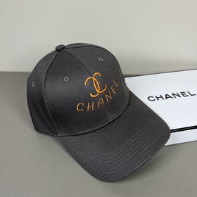 CHANEL： на официальном сайте представл