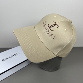 CHANEL： на официальном сайте представл