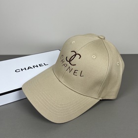 CHANEL： на официальном сайте представл