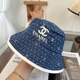 [CHANEL] Новая элегантная изящная рыб