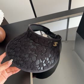 Шляпа-капельюш от CHANEL — незаменимы