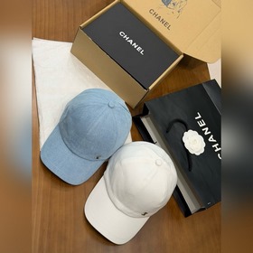 Новая бейсболка Chanel 26 c буквально 