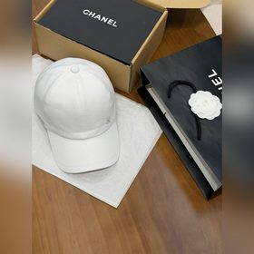 Новая бейсболка Chanel 26 c буквально 