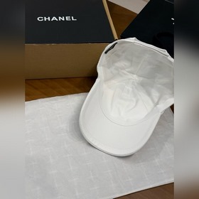 Новая бейсболка Chanel 26 c буквально 
