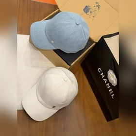 Новая бейсболка Chanel 26 c буквально 