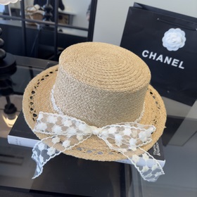 Новая соломенная шляпа Chanel с бантик