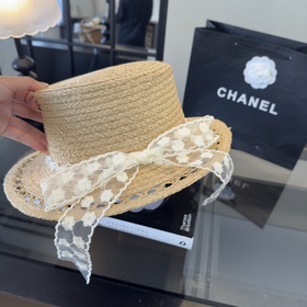 Новая соломенная шляпа Chanel с бантик
