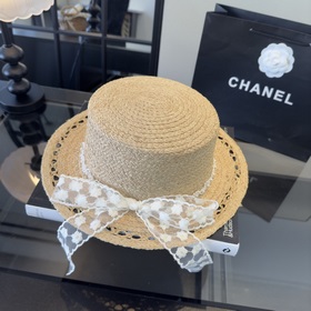 Новая соломенная шляпа Chanel с бантик