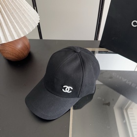 Новая коллекция Chanel： классические м