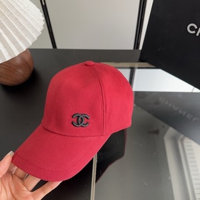 Новая коллекция Chanel： классические м