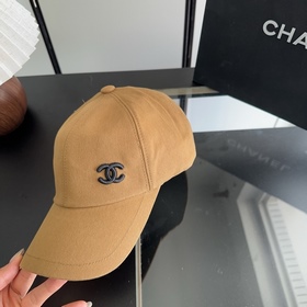 Новая коллекция Chanel： классические м