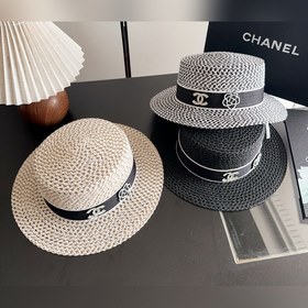 Новая плоская соломенная шляпа CHANEL