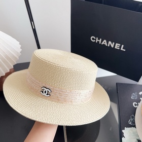 Новая плоская соломенная шляпа CHANEL