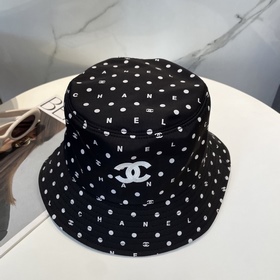 [CHANEL] Новая модель высокой кепки-ры