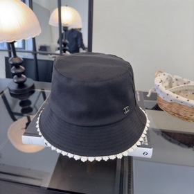 Новая рыбацкая кепка от Chanel для защ