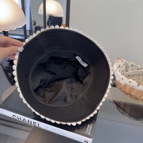 Новая рыбацкая кепка от Chanel для защ