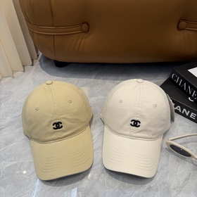 [CHANEL] Новая бейсболка с лаконичной 