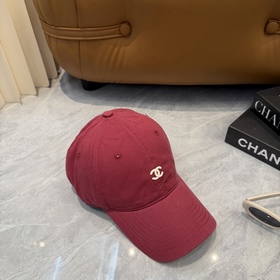 [CHANEL] Новая бейсболка с лаконичной 