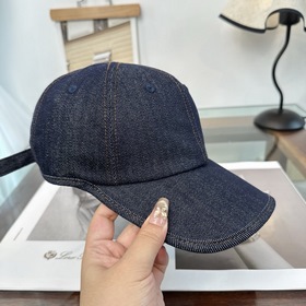 [CHANEL] Новая элегантная бейсболка в
