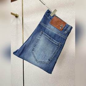 Chrome Hearts — новые модели джинсов с