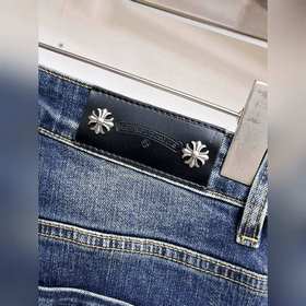 Новая модель джинсов от Croxin, изгото