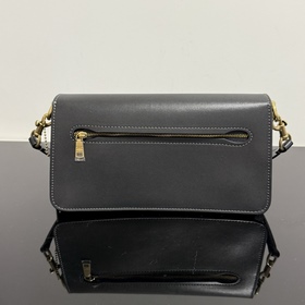 COACH — модель высшей линейки в полной