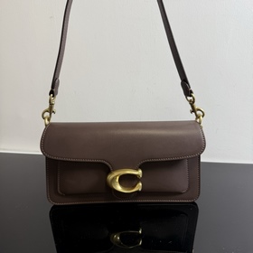 COACH — модель высшей серии в полной ф