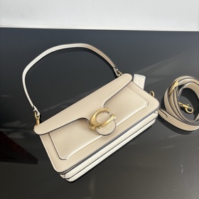 COACH — модель высшей линейки в полной