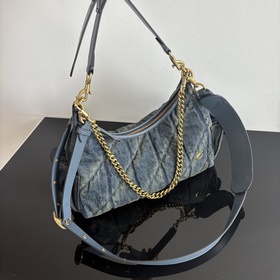 COACH — модель высшей серии в полной ф