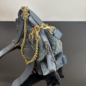 COACH — модель высшей серии в полной ф