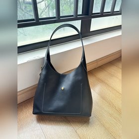 COACH — модель высшей линейки в полной