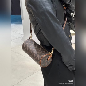 COACH — модель высшей линейки в полной